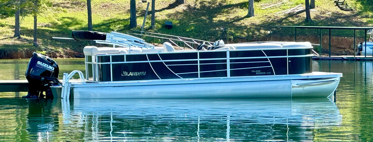 Lakeshore Inn & Marina