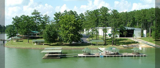 Lakeshore Inn & Marina